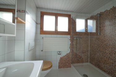 Dusche / WC - Haus - Giswil