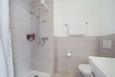 Dusche / WC - Wohnung - Udligenswil