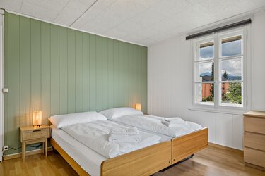 Schlafzimmer für eine Person mit Kleiderschrank - Wohnung - Emmenbrücke